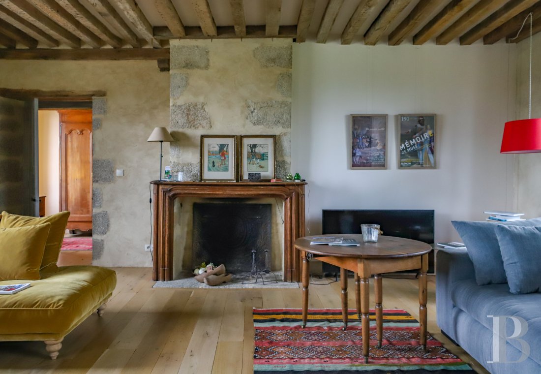 A meticulously renovated 18th century manor house to the south of the Écouves national forest in the Orne department - photo  n°13